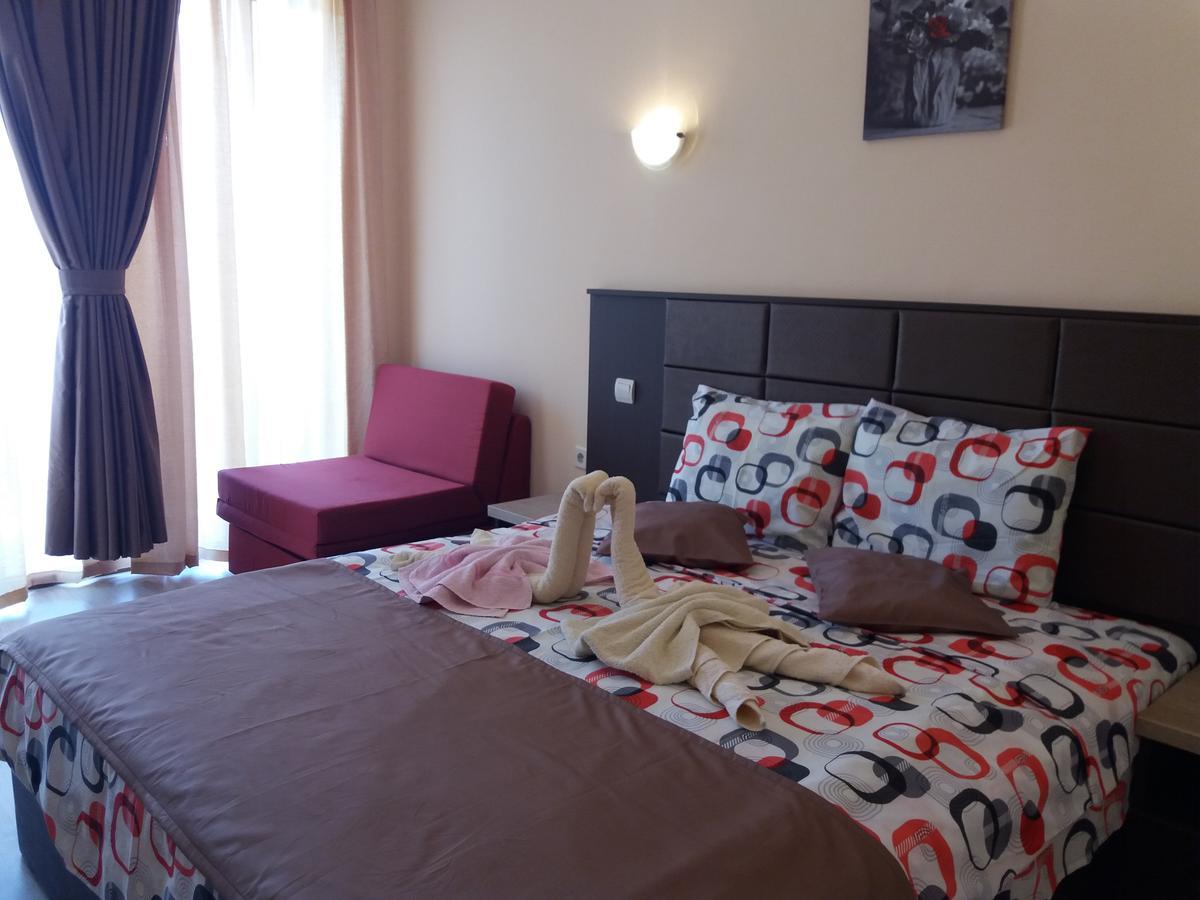 Hotel Sirena Primorsko Eksteriør bilde
